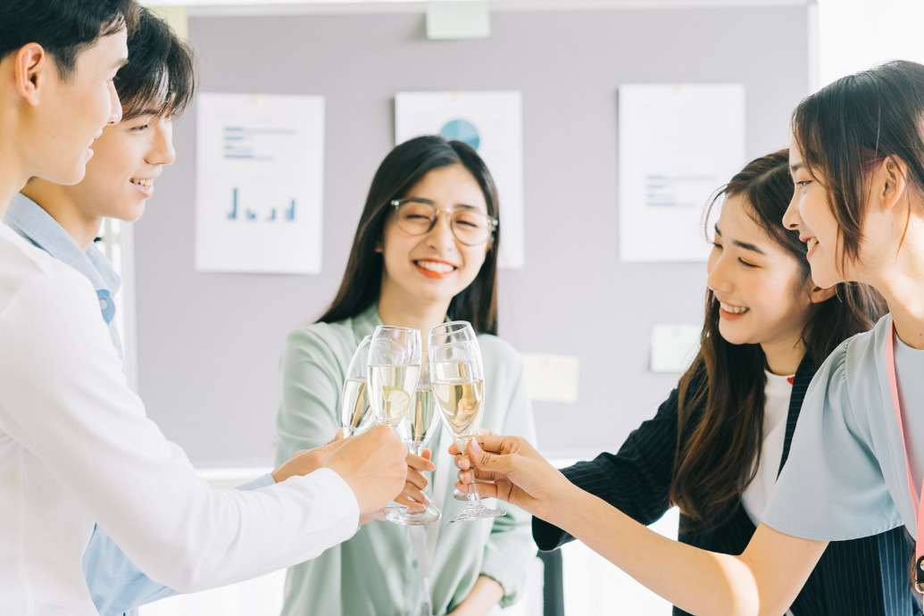 イベントの開会の挨拶 例文 | 懇親会や忘年会、入社式、歓迎会など